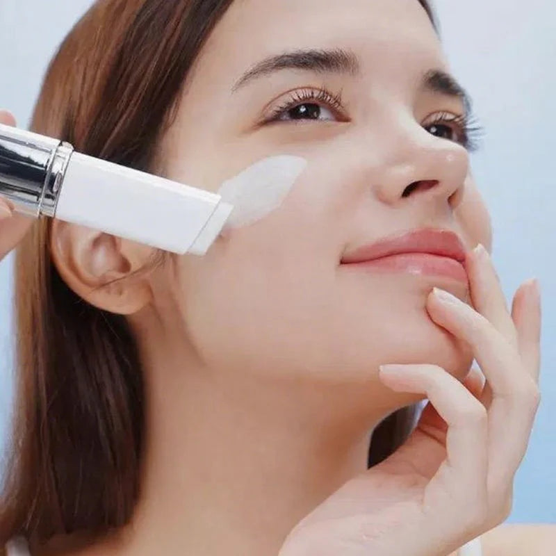 2-in-1 color-changing foundation stick